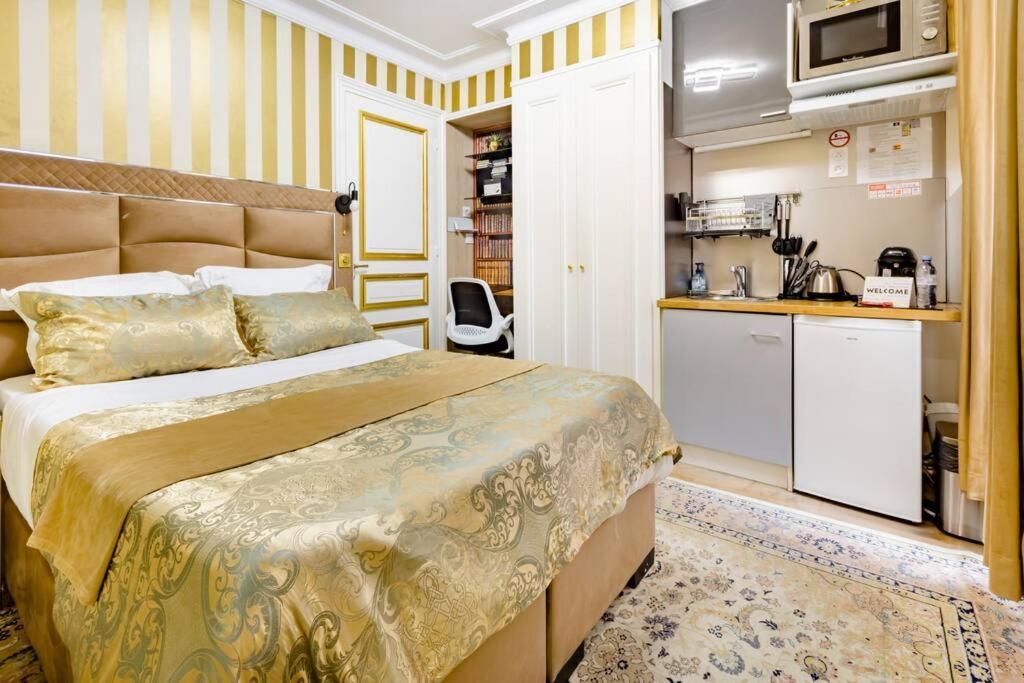 Premium Studio 2 Minutes Walk From Champs-Elysees Париж Екстериор снимка