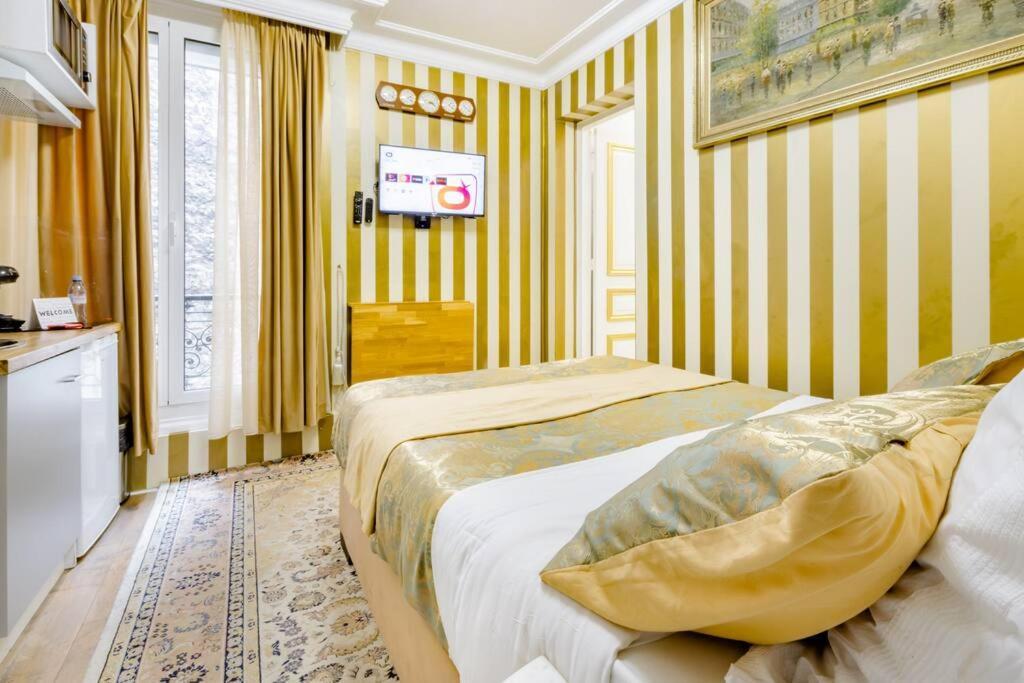 Premium Studio 2 Minutes Walk From Champs-Elysees Париж Екстериор снимка